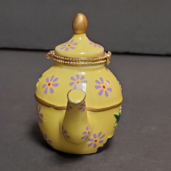Porcelain Teapot Trinket Box - Picture 3 of 9